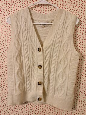 Fat Face Cream Cable-Knit V-Neck Button Vest